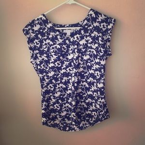 Sleeveless blouse